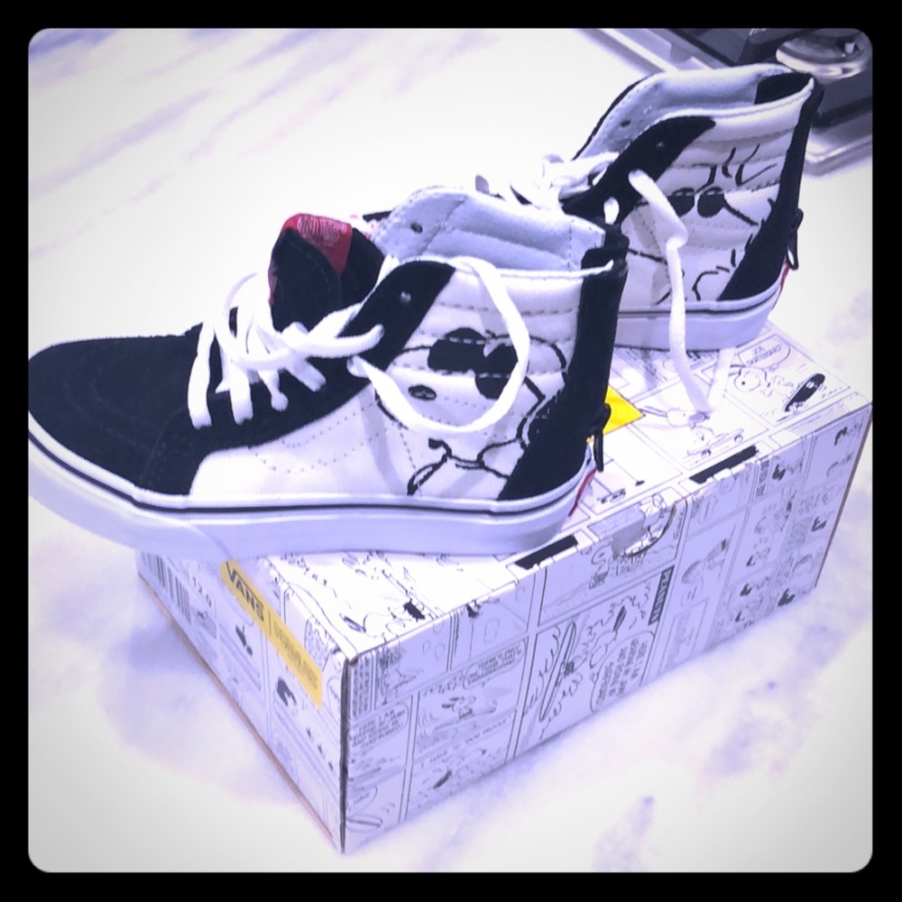 BRAND NEW ❤️ Peanut Vans (kids)